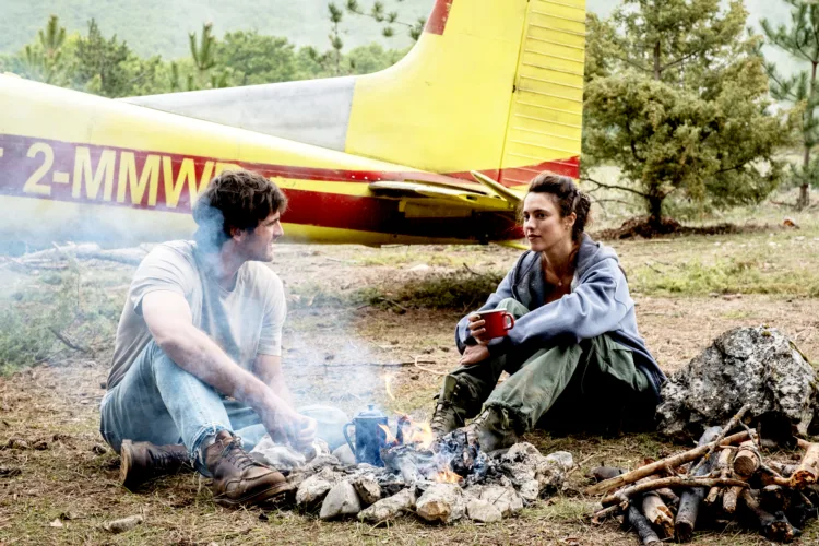 Movie Review: A tender love story with postapocalyptic teeth in Ridley Scott’s ‘The Dog Stars’